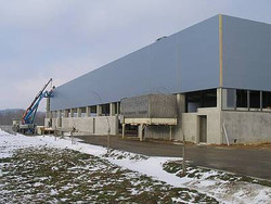 Extension of the production and assembly hall